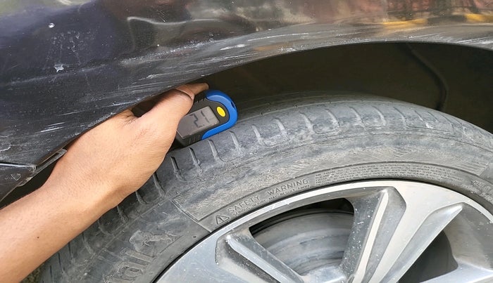 2018 Hyundai Verna 1.6 CRDI SX, Diesel, Manual, 1,09,147 km, tyre