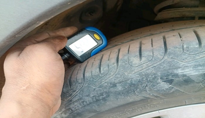 2023 MG ASTOR SUPER 1.5 MT, Petrol, Manual, 22,927 km, tyre