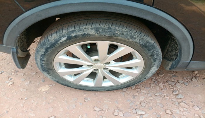 2023 MG ASTOR SUPER 1.5 MT, Petrol, Manual, 22,927 km, tyre