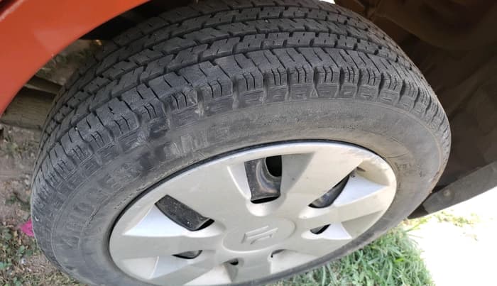 2017 Maruti Alto K10 VXI, Petrol, Manual, 22,222 km, tyre