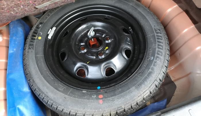 2017 Maruti Alto K10 VXI, Petrol, Manual, 22,222 km, tyre