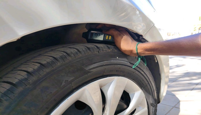 2015 Maruti Celerio VXI, CNG, Manual, 1,38,870 km, tyre