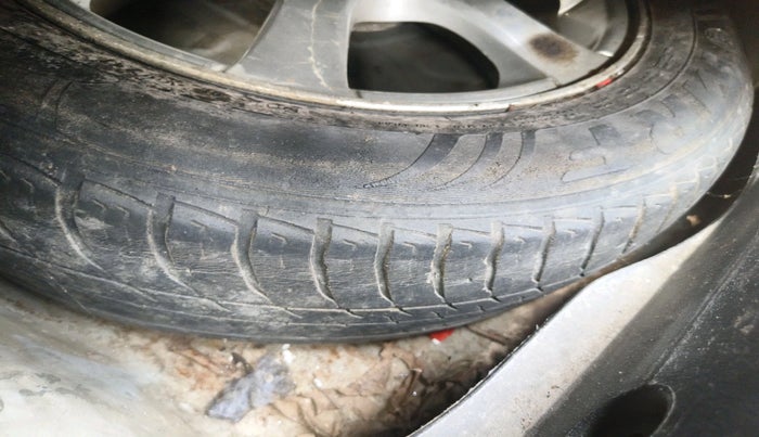 2013 Chevrolet Cruze LTZ, Diesel, Manual, 70,096 km, tyre