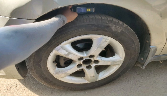 2014 Skoda Rapid AMBITION 1.6 TDI CR MT PLUS, Diesel, Manual, 1,20,000 km, tyre