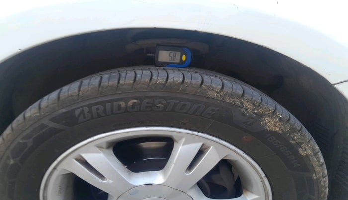 2011 Hyundai i20 ASTA 1.2, Petrol, Manual, 1,84,536 km, tyre