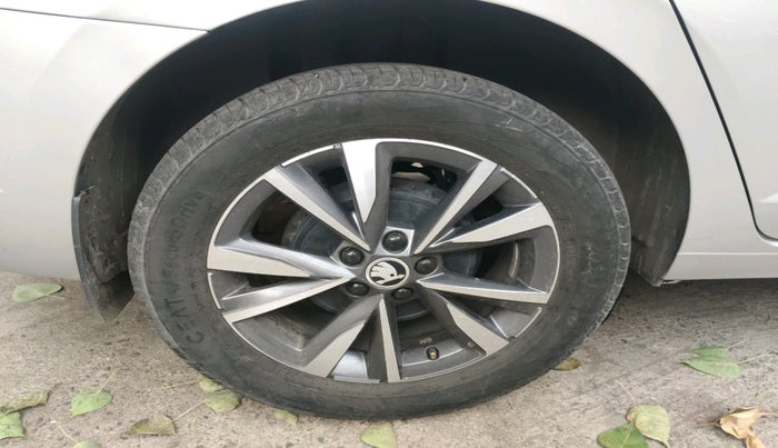 2022 Skoda SLAVIA STYLE 1.5L TSI DSG, Petrol, Automatic, 53,089 km, tyre