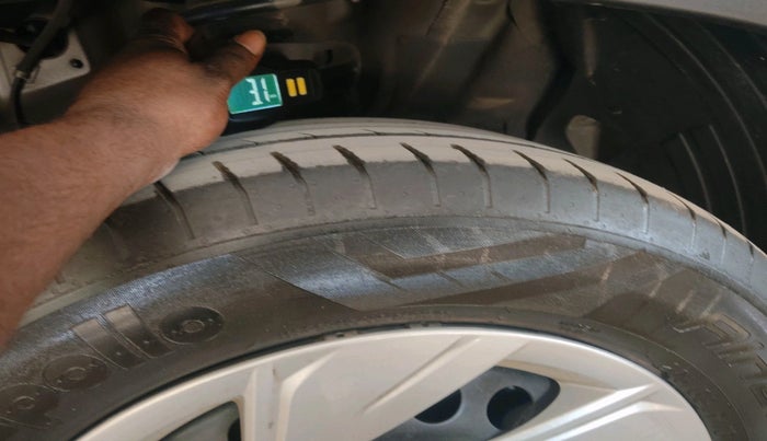 2022 Hyundai Creta EX 1.5 PETROL, Petrol, Manual, 43,109 km, tyre