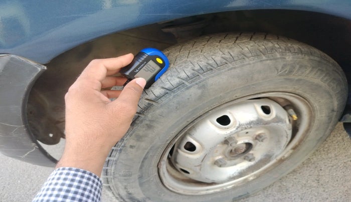 2011 Maruti Alto LXI, Petrol, Manual, 1,75,687 km, tyre