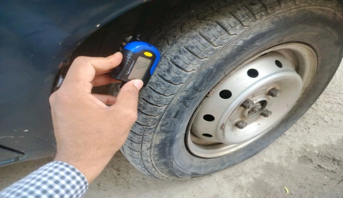 2011 Maruti Alto LXI, Petrol, Manual, 1,75,687 km, tyre