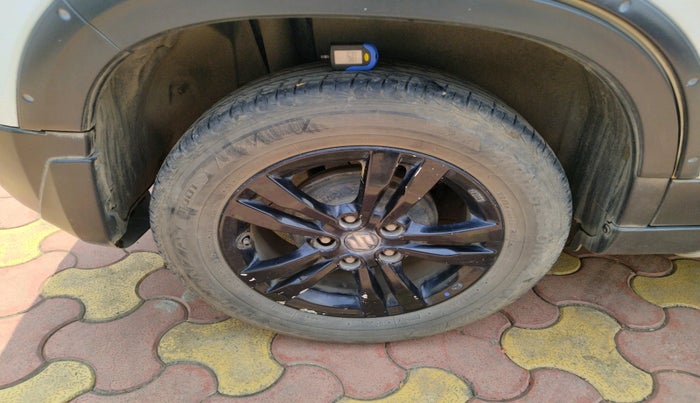 2018 Maruti Vitara Brezza ZDI PLUS AT DUAL TONE, Diesel, Automatic, 94,060 km, tyre