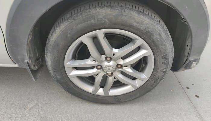 2021 Renault TRIBER RXZ DUAL TONE, Petrol, Manual, 54,814 km, tyre