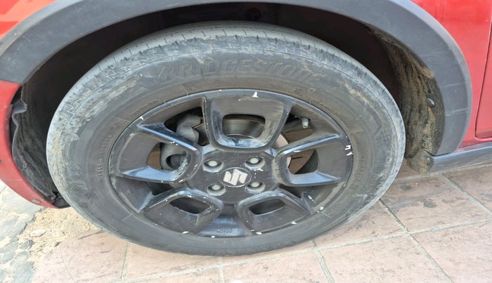 2017 Maruti IGNIS ZETA 1.3, Diesel, Manual, 2,59,036 km, tyre