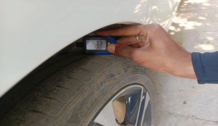 2022 Tata Tiago XZA PLUS PETROL, Petrol, Automatic, 75,014 km, tyre