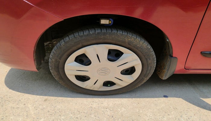 2015 Maruti Wagon R 1.0 VXI, Petrol, Manual, 45,101 km, tyre