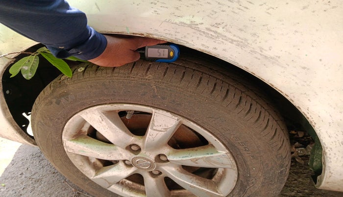 2011 Nissan Sunny XV PETROL, Petrol, Manual, 1 km, tyre