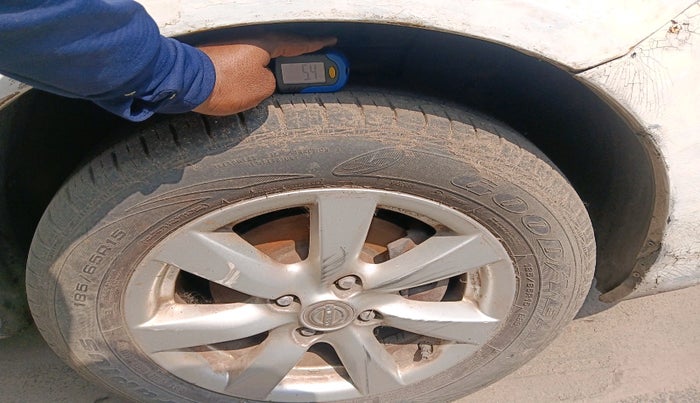 2011 Nissan Sunny XV PETROL, Petrol, Manual, 1 km, tyre