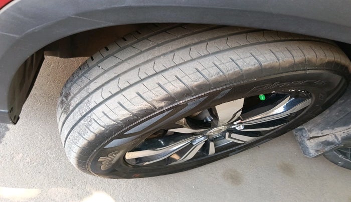 2020 MG HECTOR PLUS SHARP 1.5 PETROL TURBO DCT 6-STR, Petrol, Automatic, 60,051 km, tyre