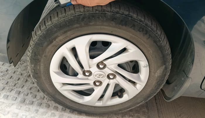 2022 Hyundai AURA S 1.2 CNG, CNG, Manual, 39,377 km, tyre