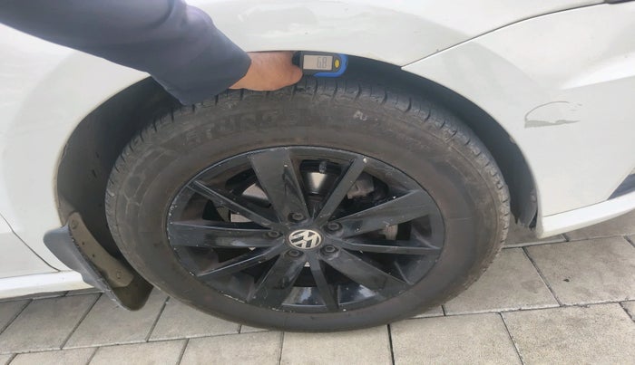 2017 Volkswagen Ameo HIGHLINE PLUS 1.5L AT 16 ALLOY, Diesel, Automatic, 1,24,666 km, tyre