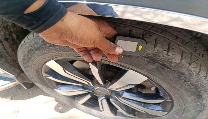 2020 MG HECTOR SHARP 1.5 DCT PETROL, Petrol, Automatic, 1,09,051 km, tyre