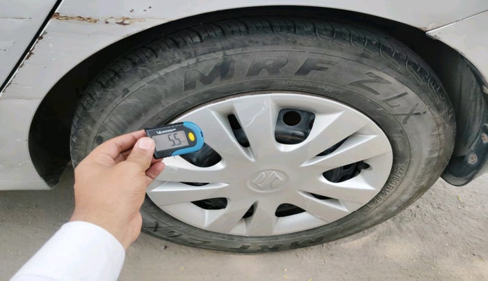 2014 Hyundai Xcent BASE 1.1, Diesel, Manual, 1,20,015 km, tyre