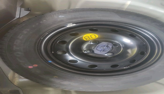 2024 Maruti Swift ZXi Plus AMT, Petrol, Automatic, 6,893 km, tyre