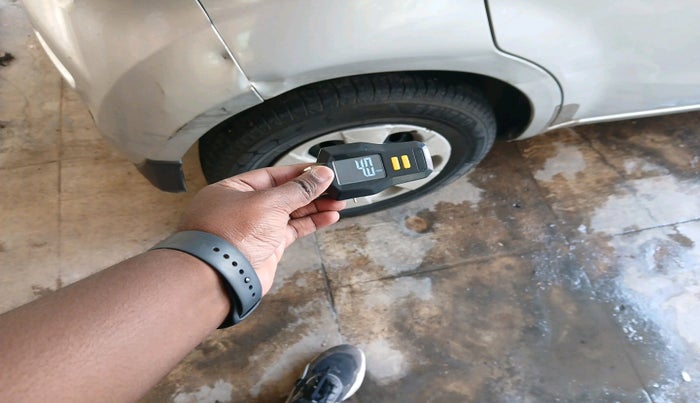 2012 Maruti Ritz VDI, Diesel, Manual, 2,03,367 km, tyre