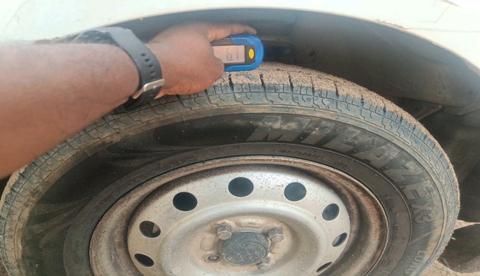 2015 Maruti Swift Dzire TOUR DIESEL, Diesel, Manual, 1,47,104 km, tyre