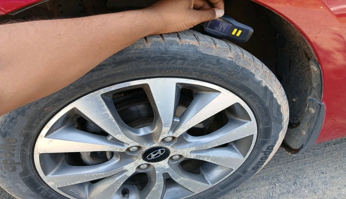 2015 Hyundai Verna FLUIDIC 4S 1.6 VTVT S, Petrol, Manual, 90,124 km, tyre