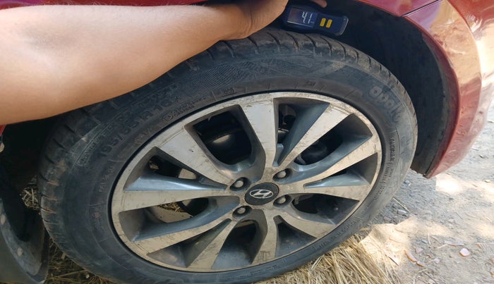 2015 Hyundai Verna FLUIDIC 4S 1.6 VTVT S, Petrol, Manual, 90,124 km, tyre