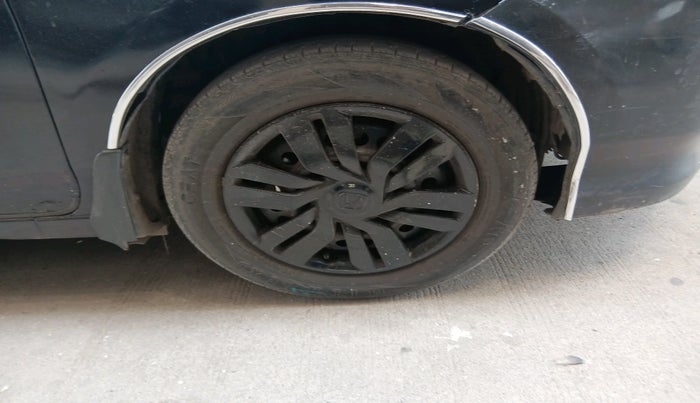 2011 Honda City 1.5L I-VTEC S MT, CNG, Manual, 1,30,486 km, tyre