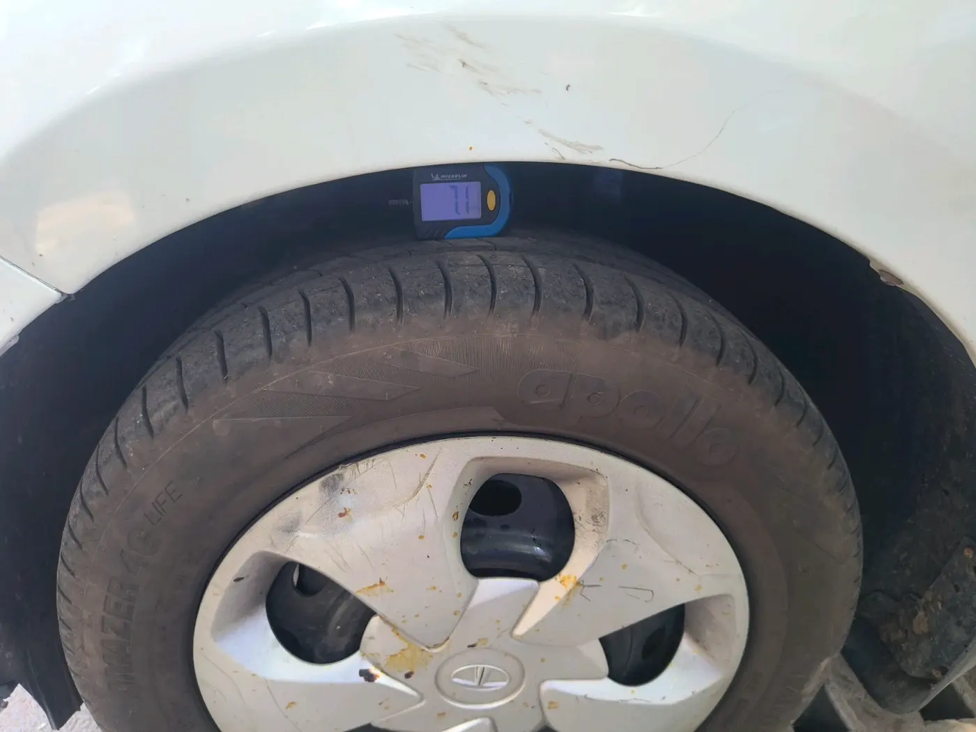 2018 Tata TIGOR XTA PETROL, CNG, Automatic, 76,114 km, tyre