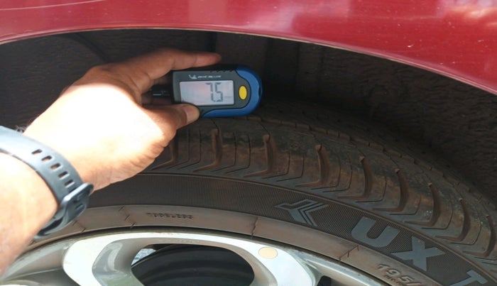 2019 Hyundai Elite i20 ASTA (O) CVT, Petrol, Automatic, 31,496 km, tyre