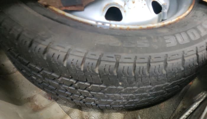2010 Maruti Alto K10 LXI, Petrol, Manual, 36,733 km, tyre
