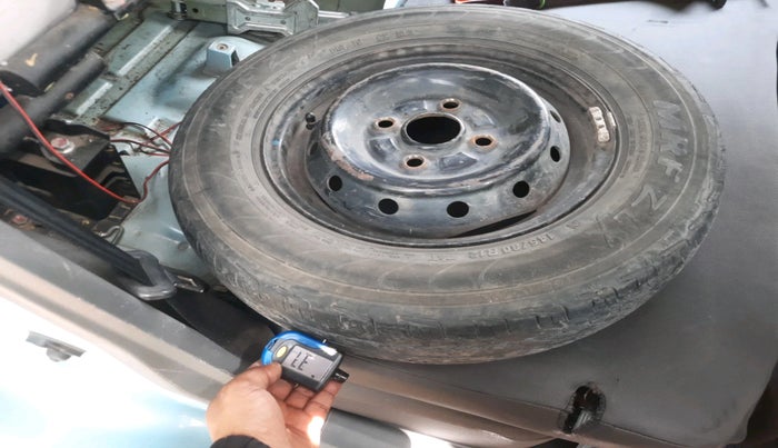 2012 Maruti Alto 800 LXI CNG, CNG, Manual, 64,679 km, tyre