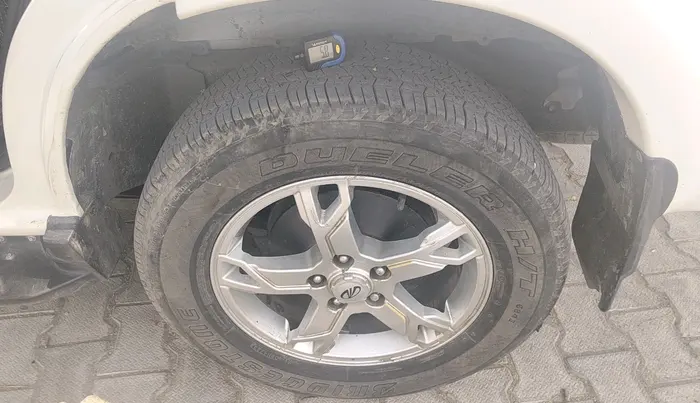 2017 Mahindra Scorpio S10, Diesel, Manual, 1,16,500 km, tyre