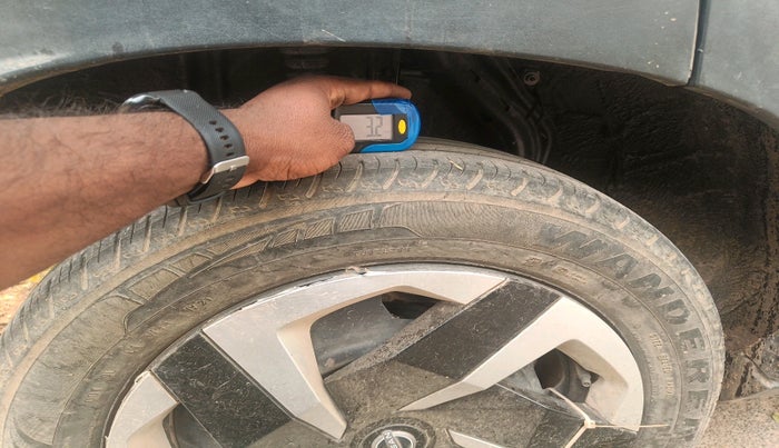 2021 Nissan MAGNITE XL TURBO, Petrol, Manual, 43,696 km, tyre