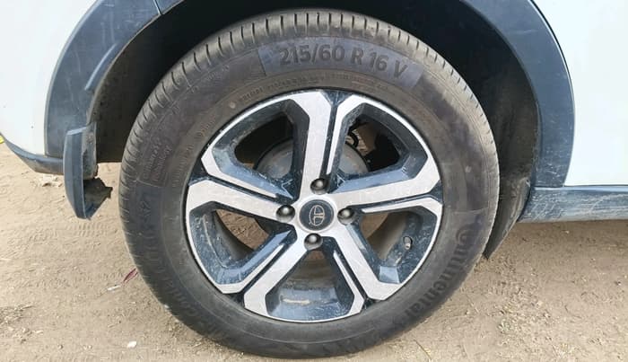 2023 Tata NEXON XZ PLUS PETROL SUNROOF, CNG, Manual, 1,12,525 km, tyre