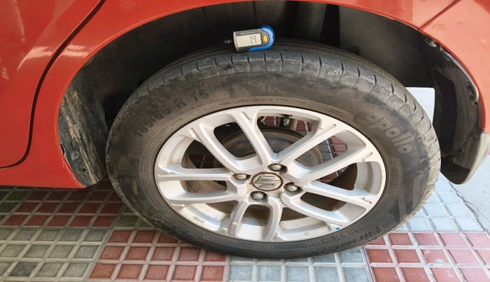 2018 Maruti Swift ZXI AMT, Petrol, Automatic, 46,877 km, tyre