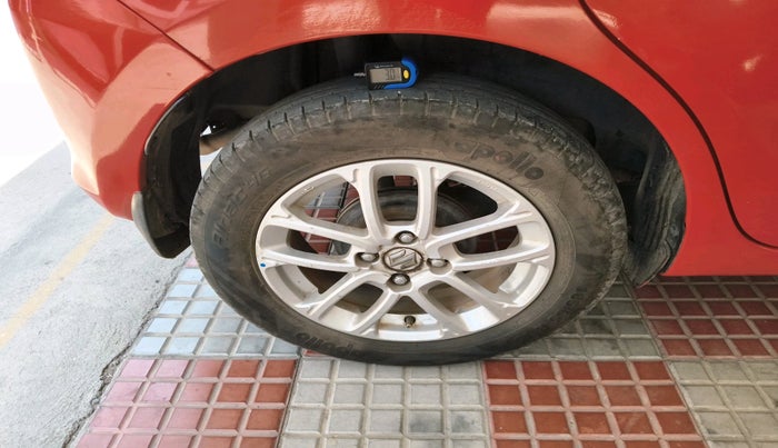 2018 Maruti Swift ZXI AMT, Petrol, Automatic, 46,877 km, tyre