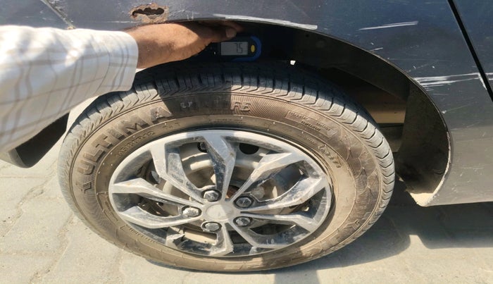 2015 Hyundai Eon ERA +, Petrol, Manual, 77,062 km, tyre