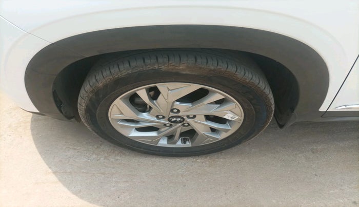 2023 Hyundai Creta SX 1.5 PETROL, Petrol, Manual, 29,922 km, tyre