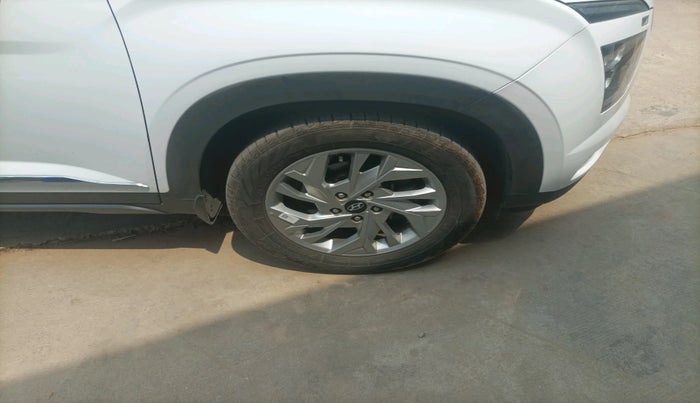 2023 Hyundai Creta SX 1.5 PETROL, Petrol, Manual, 29,922 km, tyre