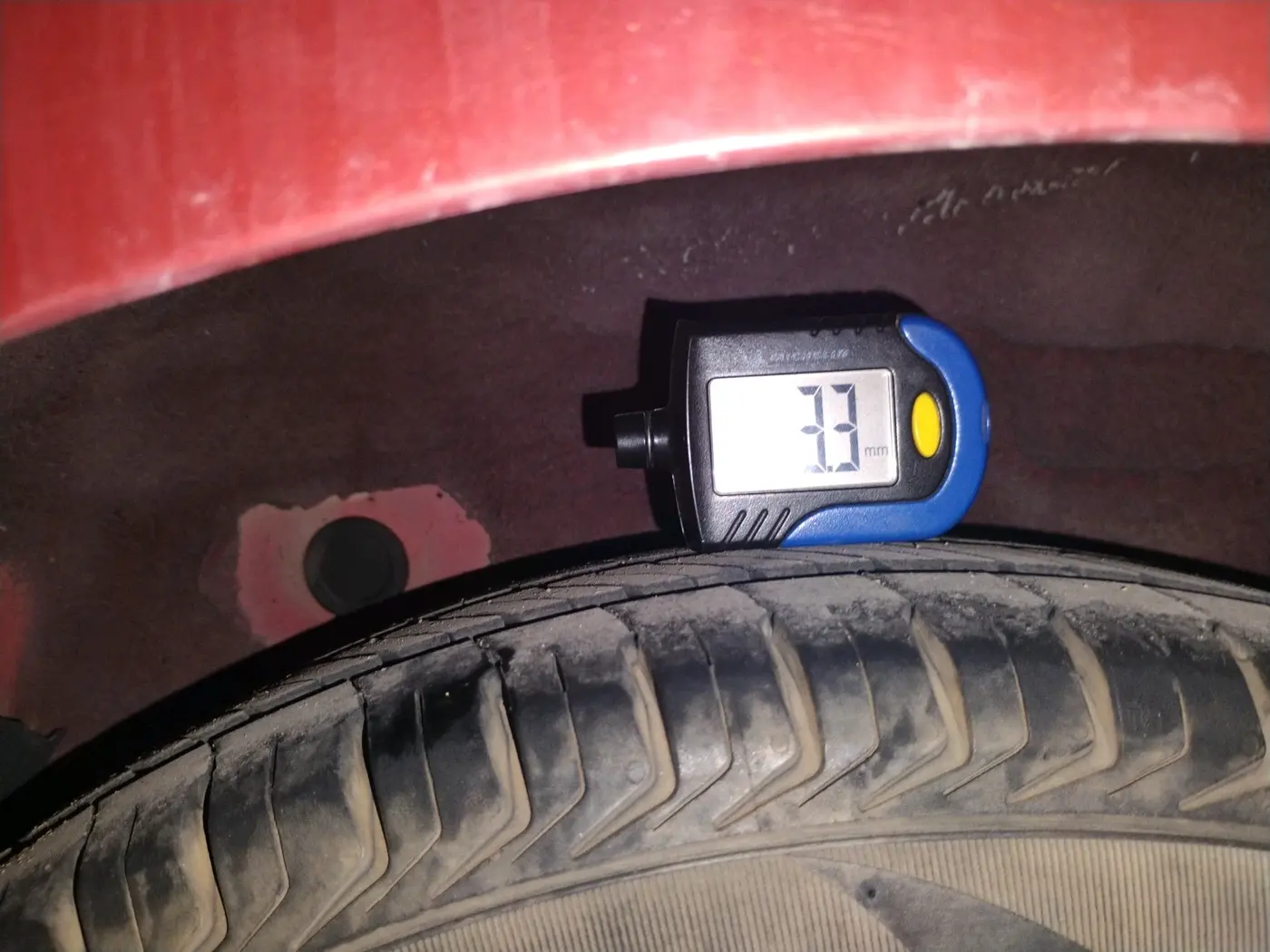 2011 Hyundai i10 MAGNA 1.2, Petrol, Manual, 93,313 km, tyre