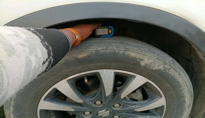 2021 Maruti S Cross ZETA 1.5, Petrol, Manual, 97,004 km, tyre