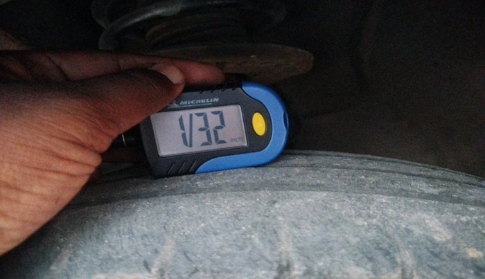 2018 Mahindra KUV 100 NXT K4+ D 6 STR, Diesel, Manual, 1,77,614 km, tyre