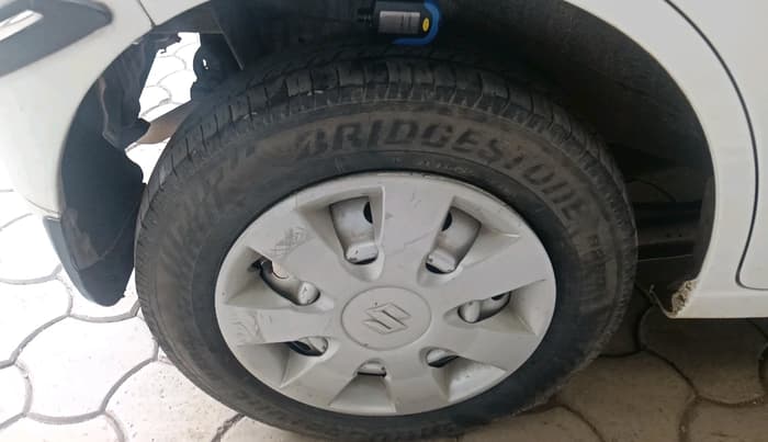 2016 Maruti Wagon R 1.0 LXI CNG, CNG, Manual, 94,243 km, tyre