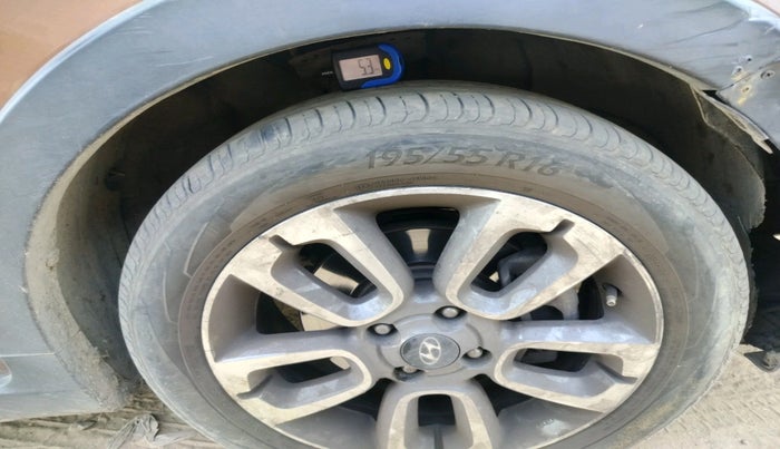 2015 Hyundai i20 Active 1.4 SX, Diesel, Manual, 1,27,914 km, tyre