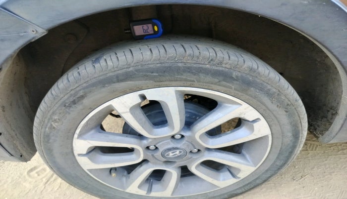 2015 Hyundai i20 Active 1.4 SX, Diesel, Manual, 1,27,914 km, tyre