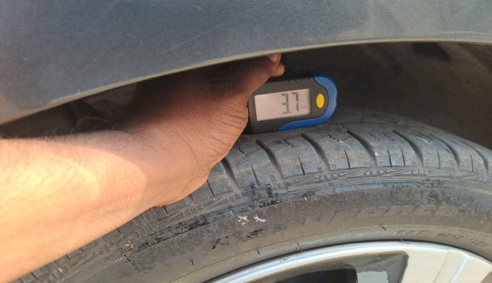 2022 Tata Tiago XT CNG, CNG, Manual, 1,04,232 km, tyre